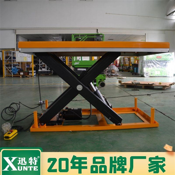 小型剪叉式電動(dòng)升降平臺